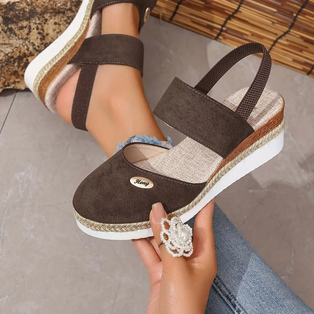 Orthopedic Walking Sandals for Women – All-Day Comfort & Support