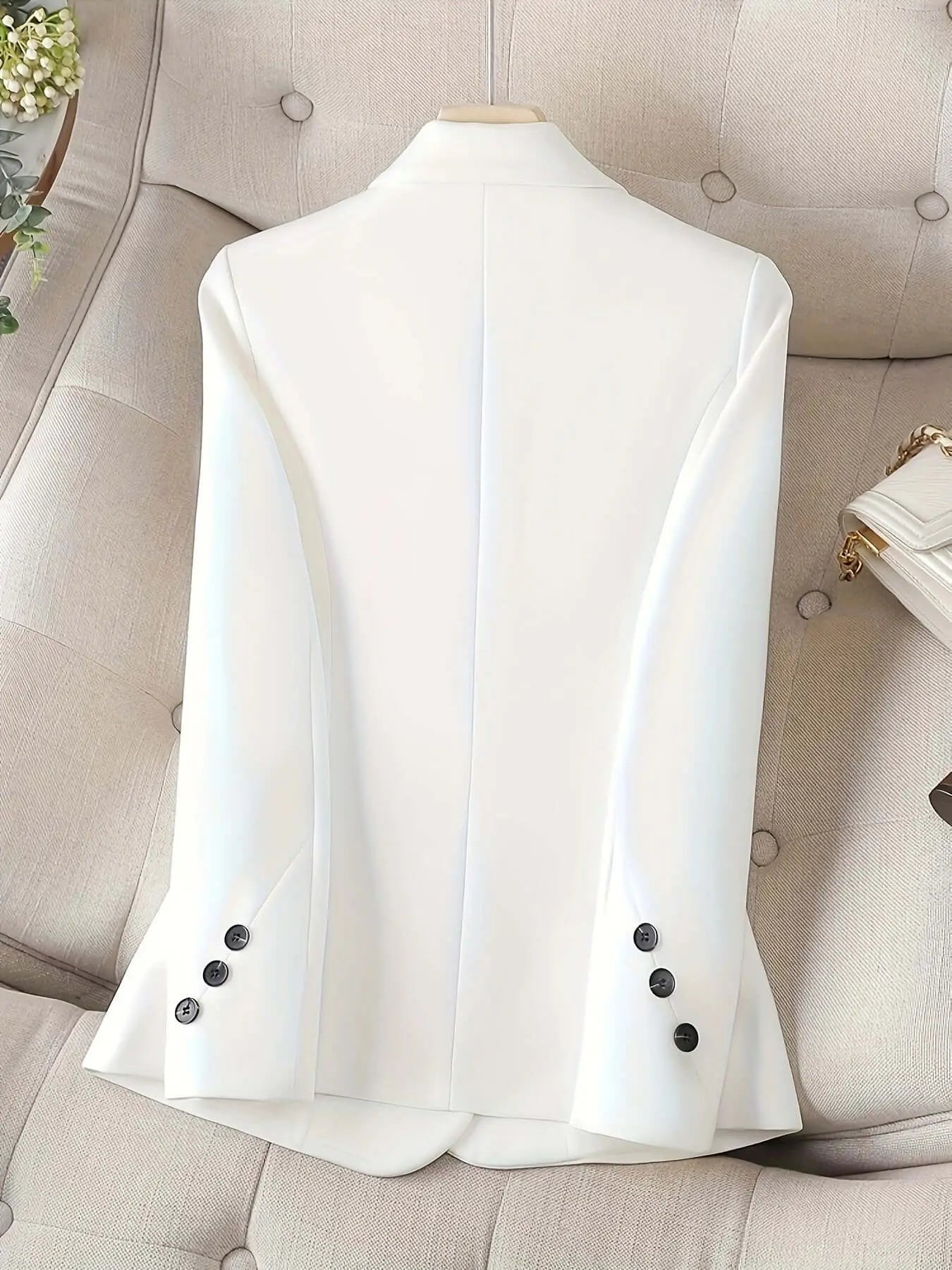 Elegant Double-Breasted Blazer